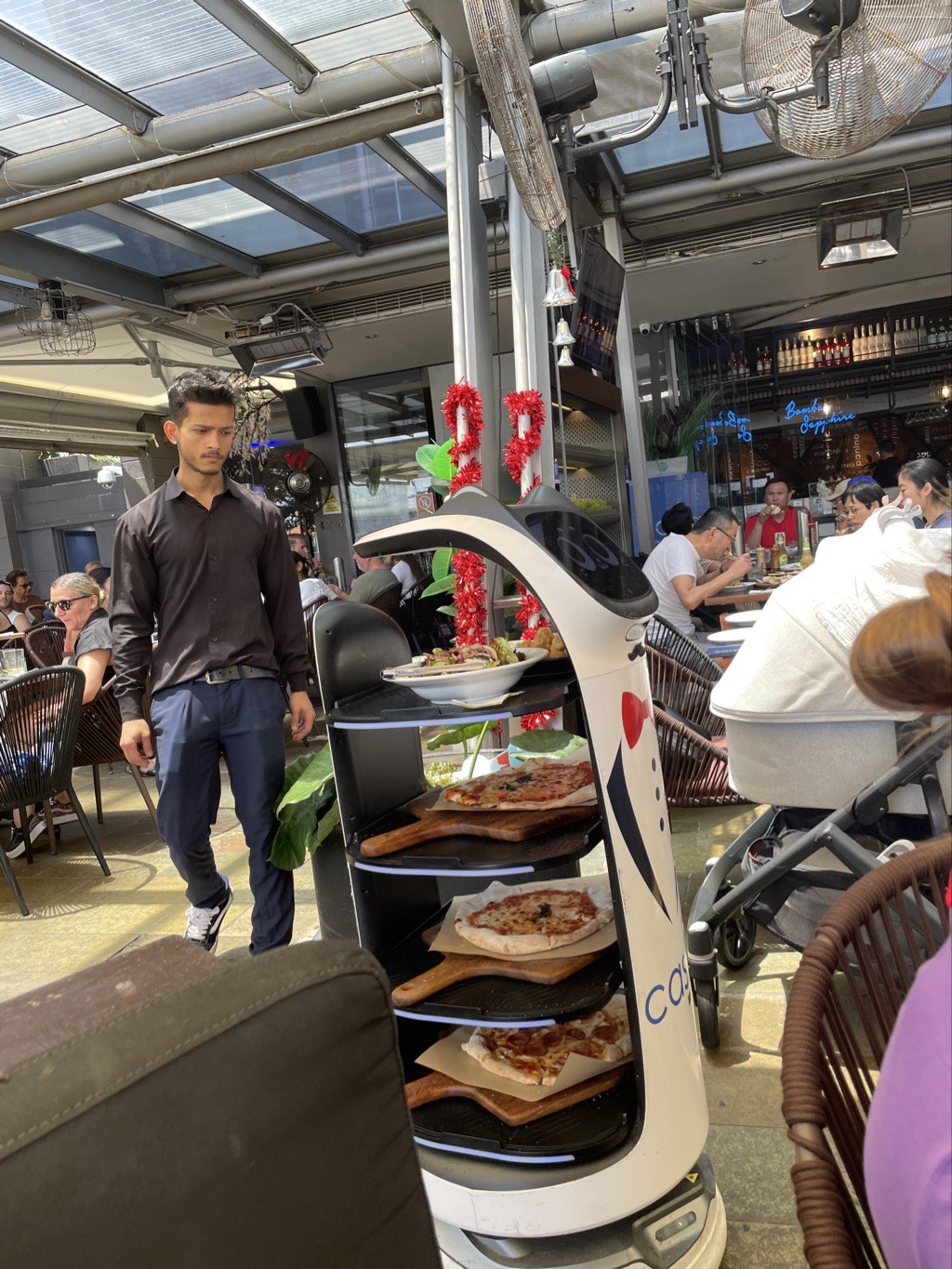 Robot Waiter