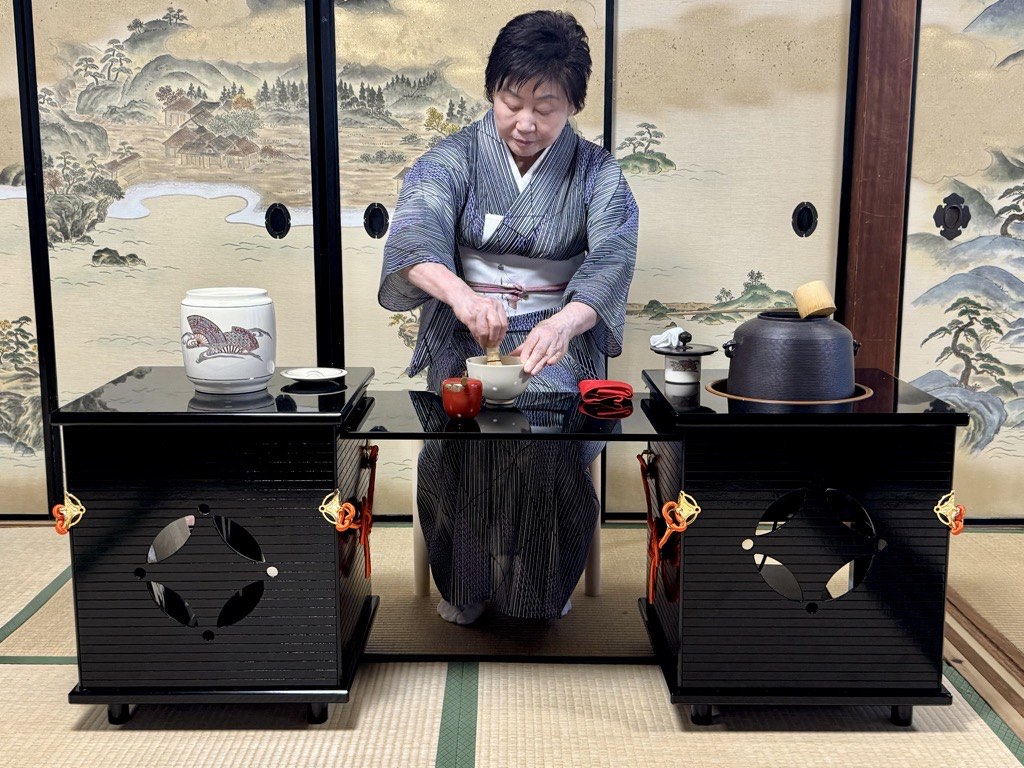 tea making demonstration