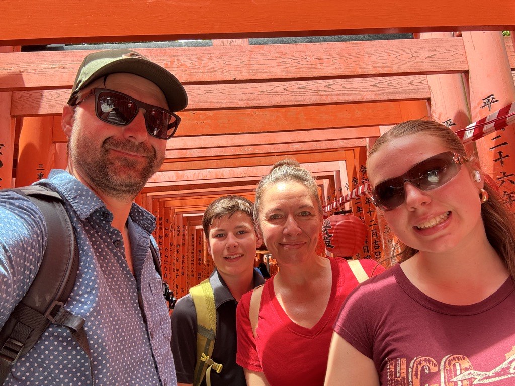 inari shrine selfie