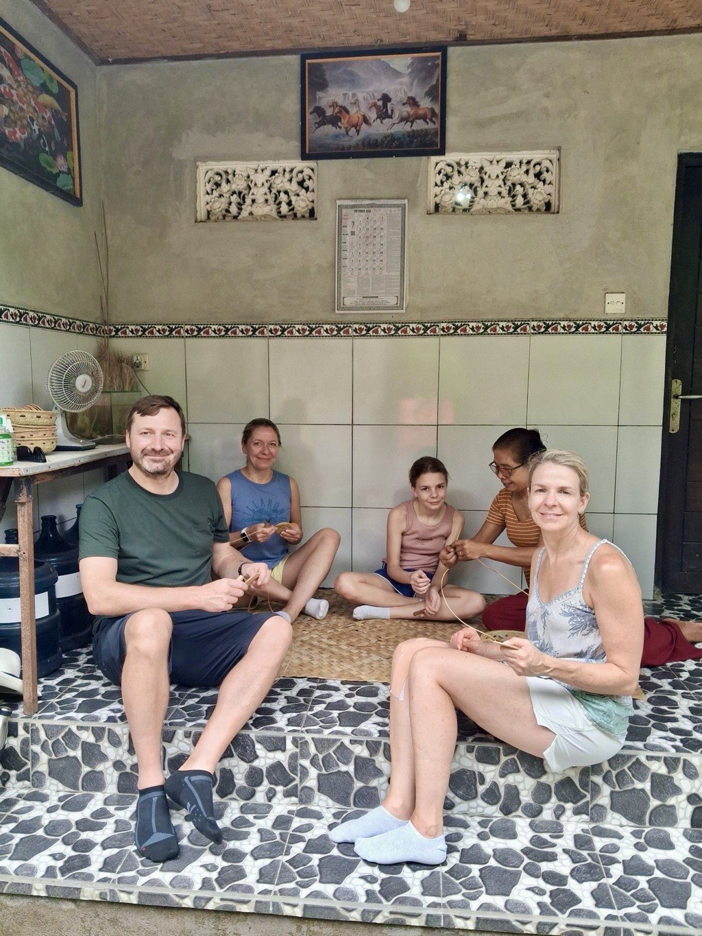 Weaving coasters with the family