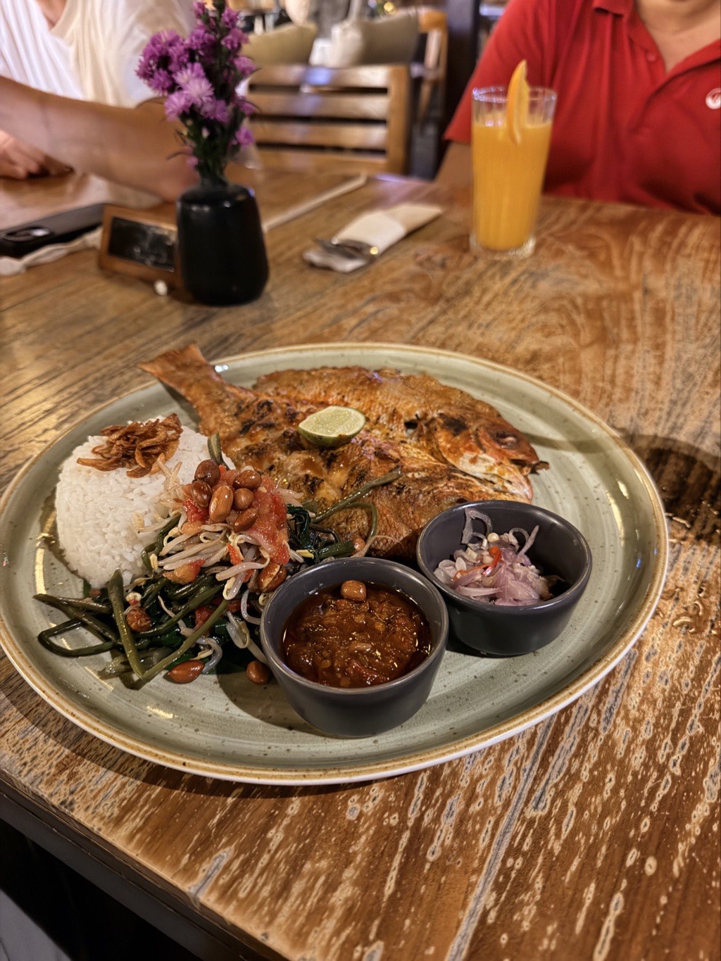 Red snapper with Balinese sauce